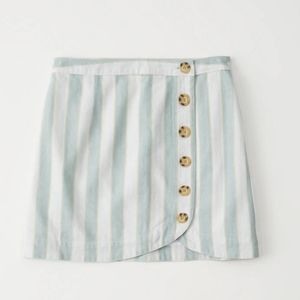 NWOT Abercrombie Button-Up Mini Skirt
